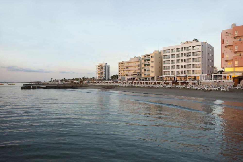 Costantiana Larnaca