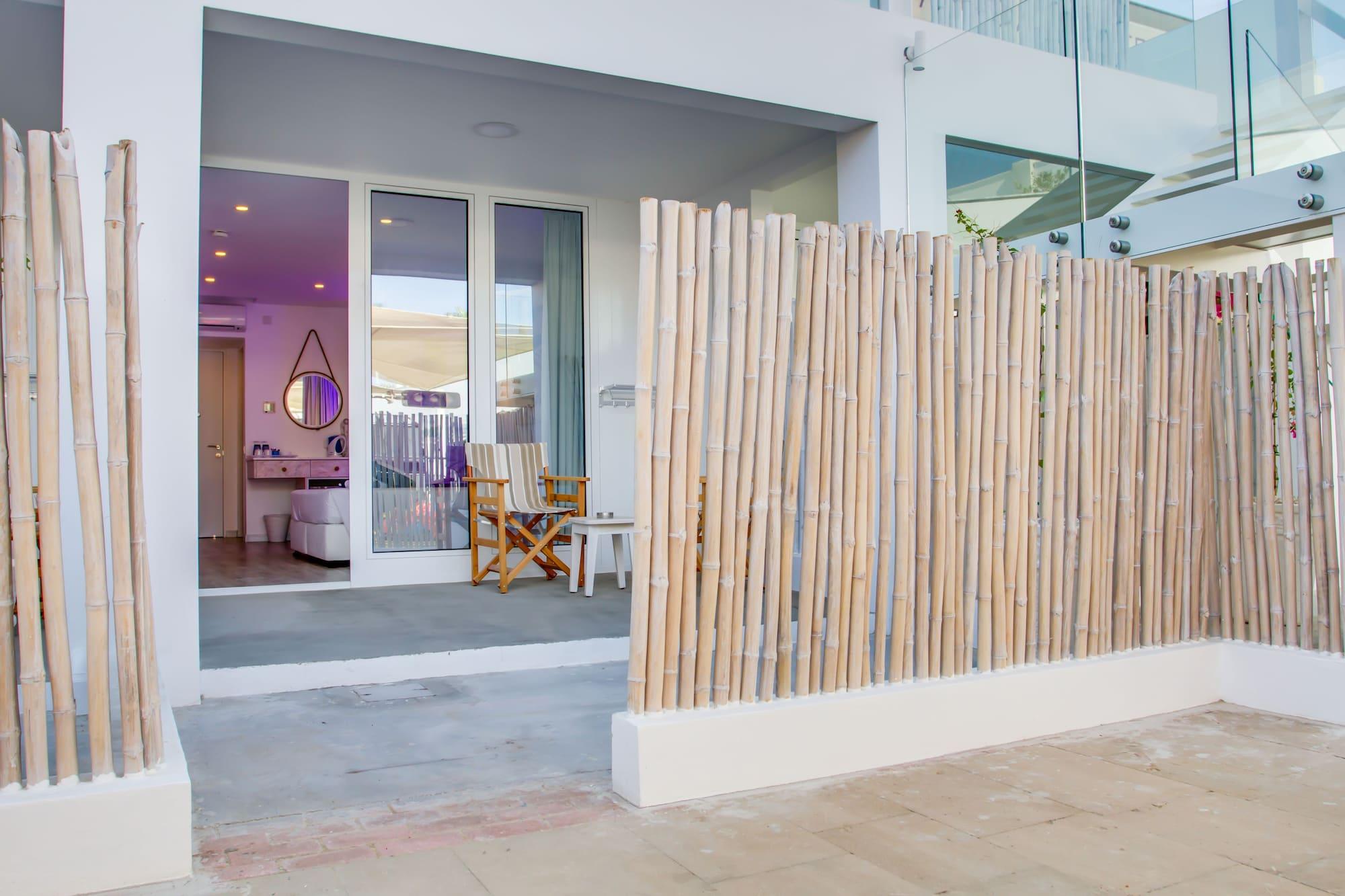 Blue Harbour Boutique Aparthotel