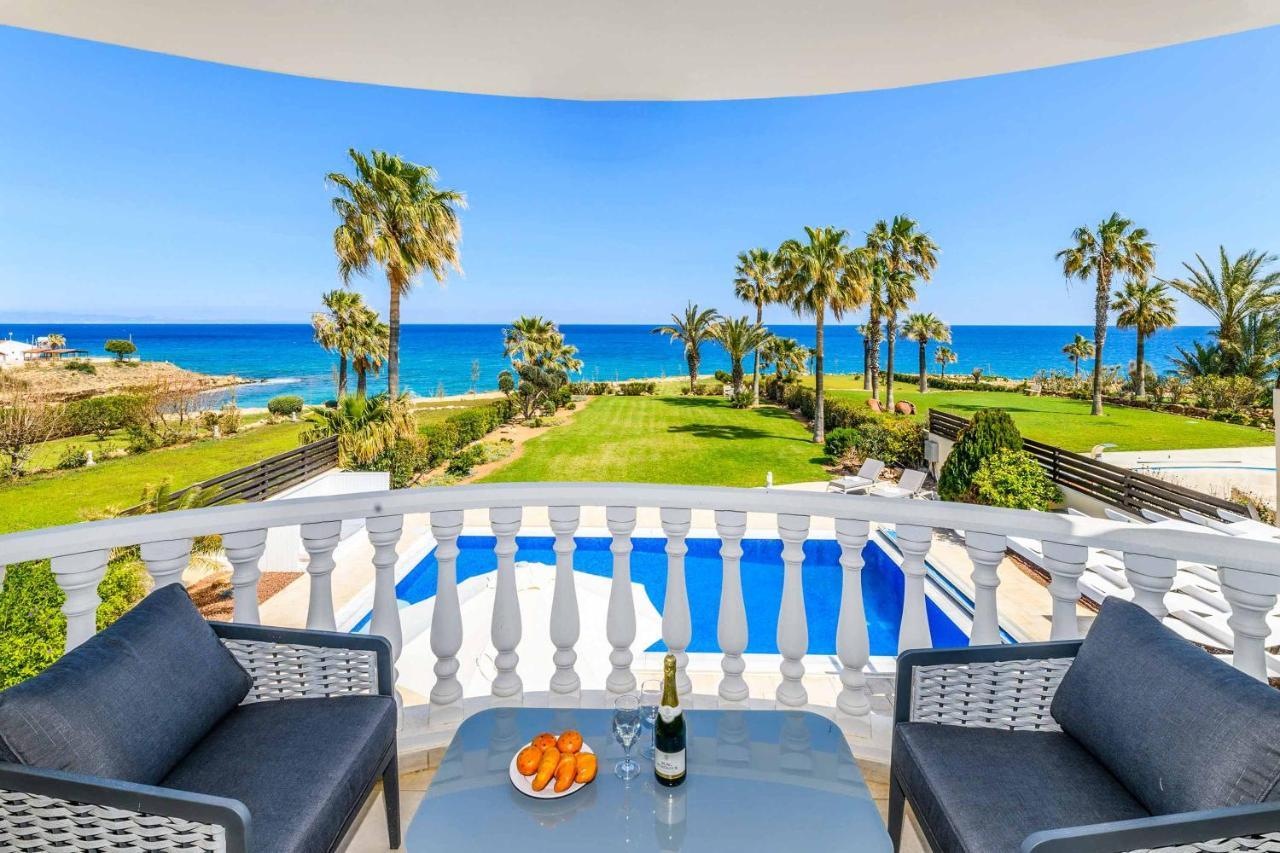 Royal * Paralimni