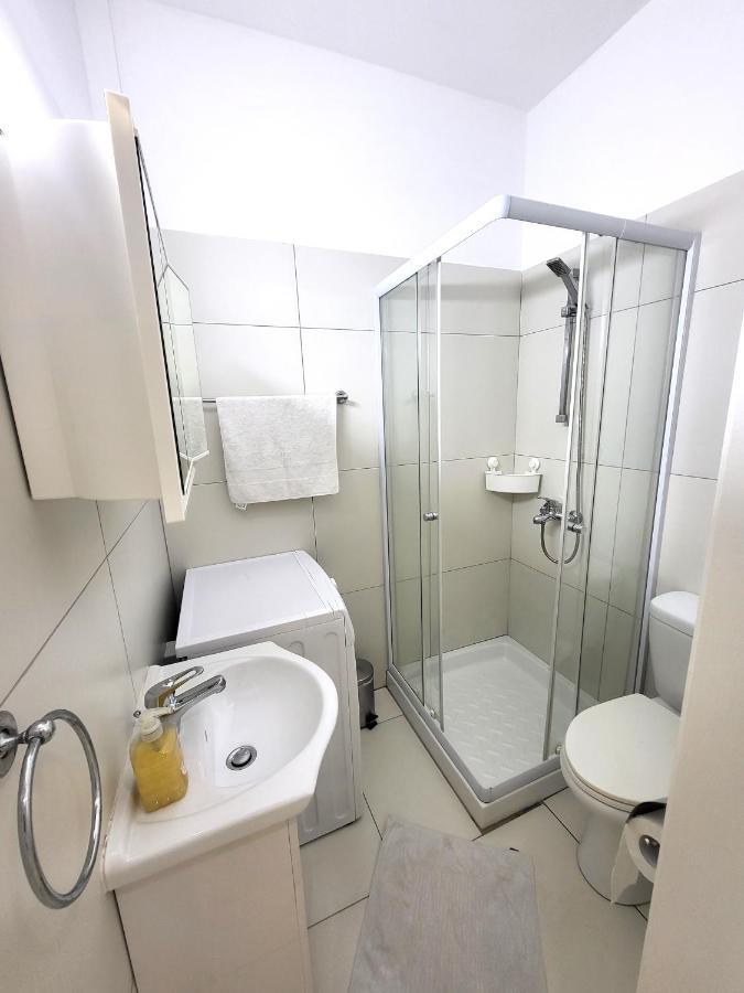 Holiday home Mattis Seafront Beachhouse *