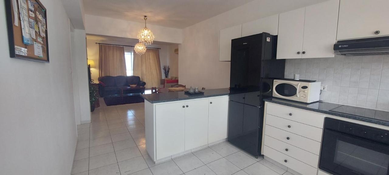 Spacious 2 Bedroom Apartment Peyia