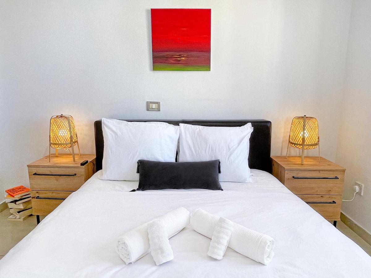2br Seaview In Prime Location 1 Min From Sea * Larnaca