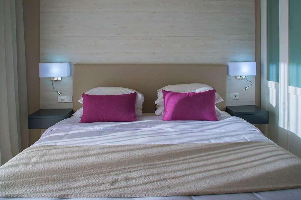 Hotel Ramada & By Wyndham Ayia Napa