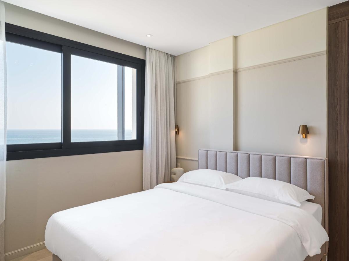 Liv Mackenzie Adults Only Aparthotel Larnaca