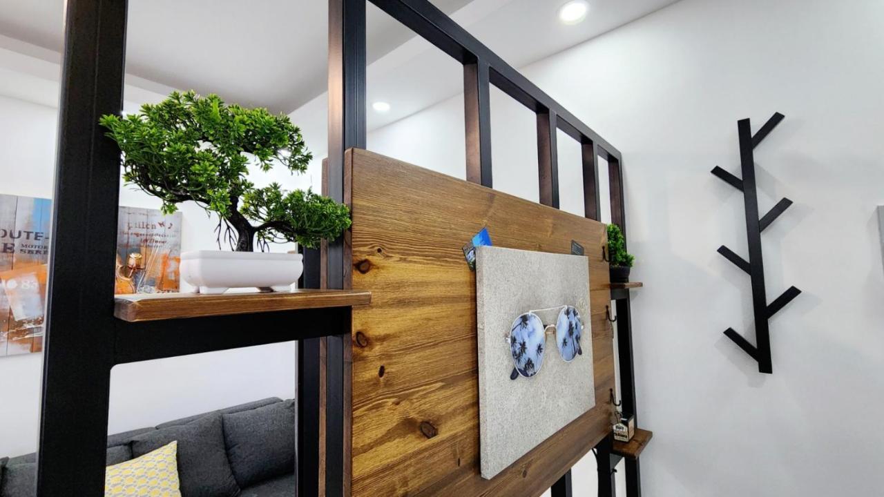 Esta Palm Living And Bedroom, 250 M From *