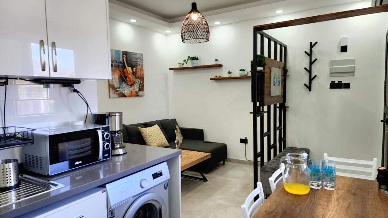 Esta Palm Living And Bedroom, 250 M From * Kyrenia (Northern Cyprus)