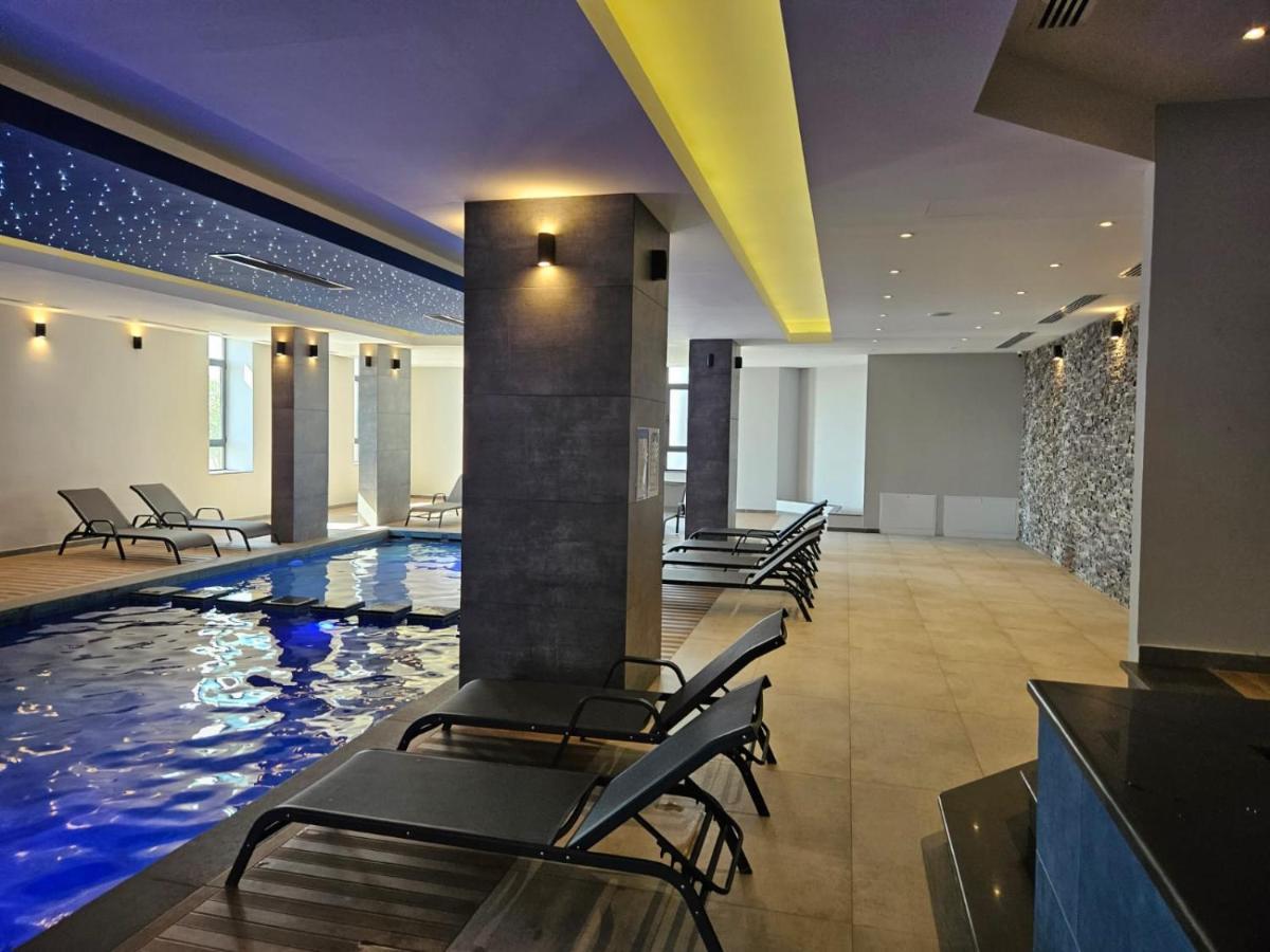 Caesar Blue Large With Sea View And Aquapark Apartment *