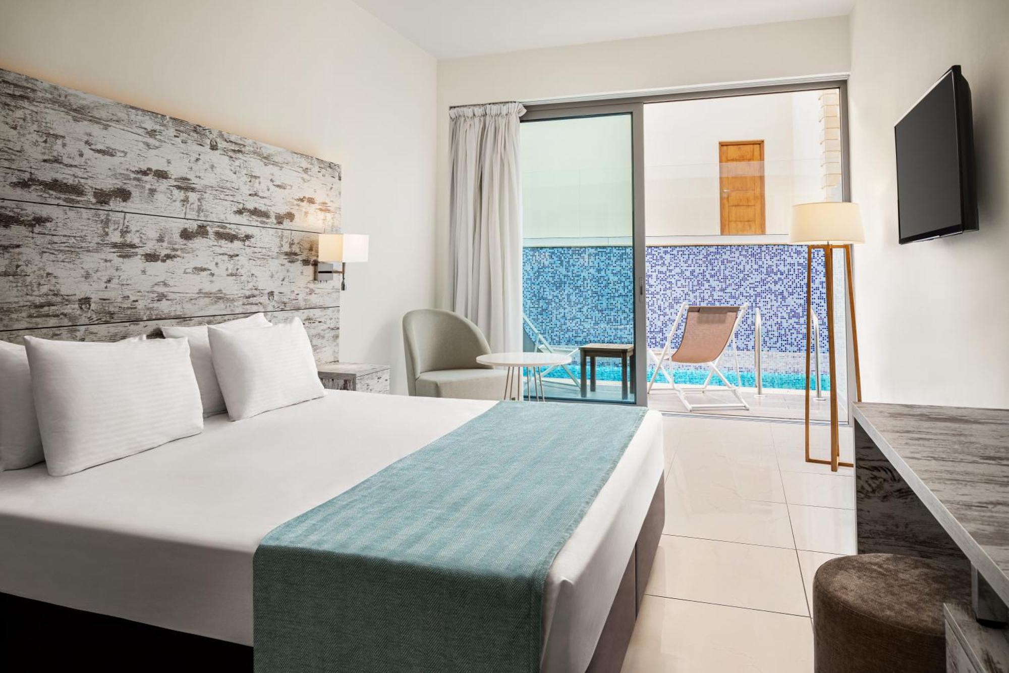 Ramada & By Wyndham Hotel 4*