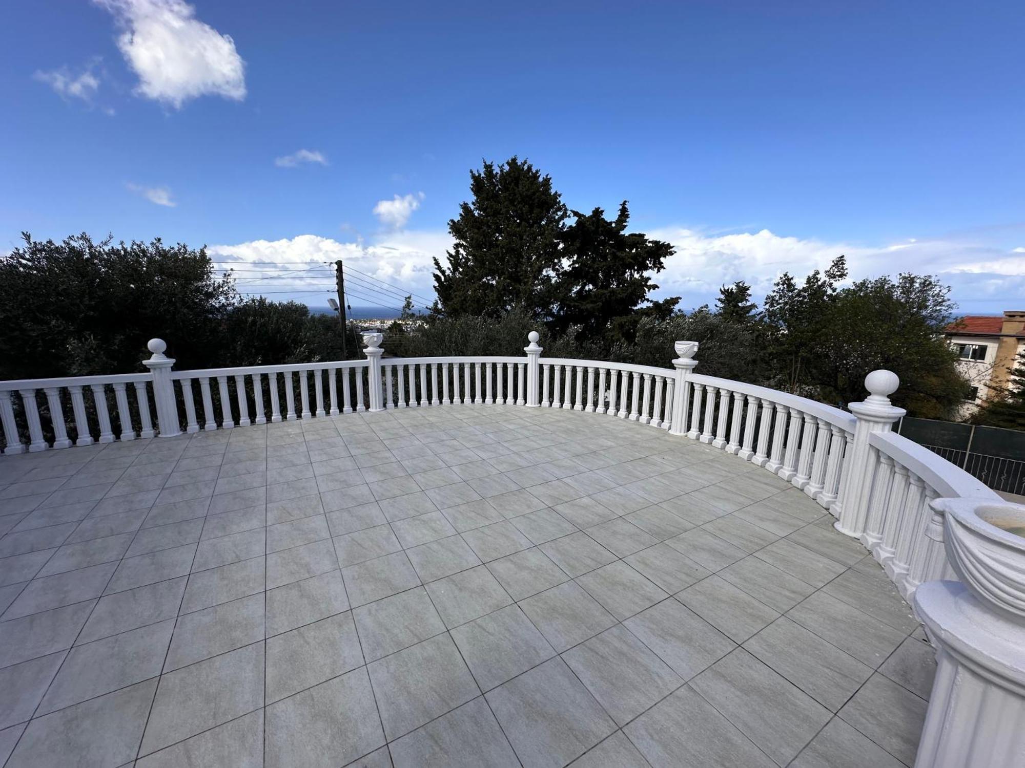 Villa Kyrenia/alsancak 4-room With Private Pool *