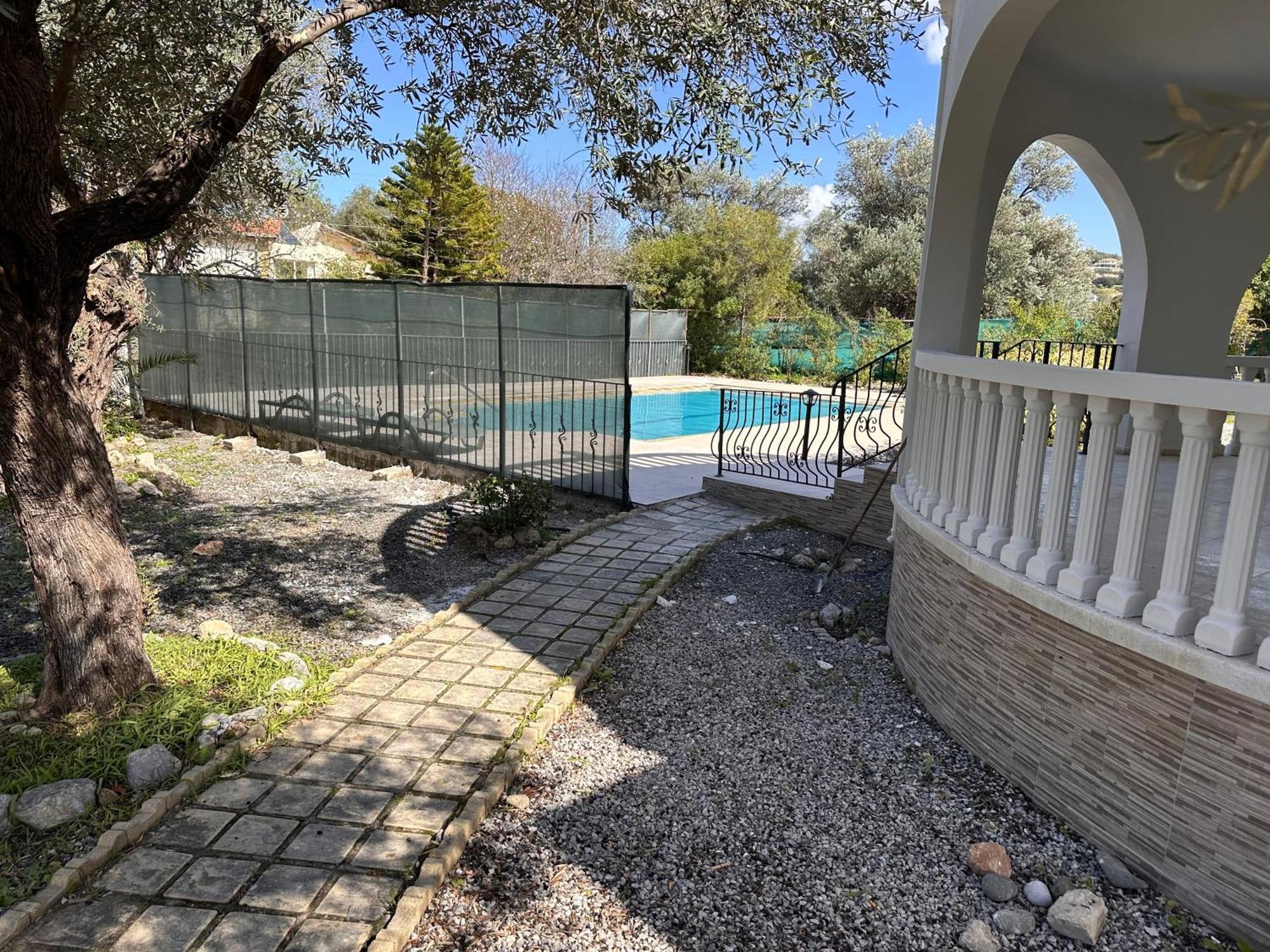 Kyrenia/alsancak 4-room With Private Pool *