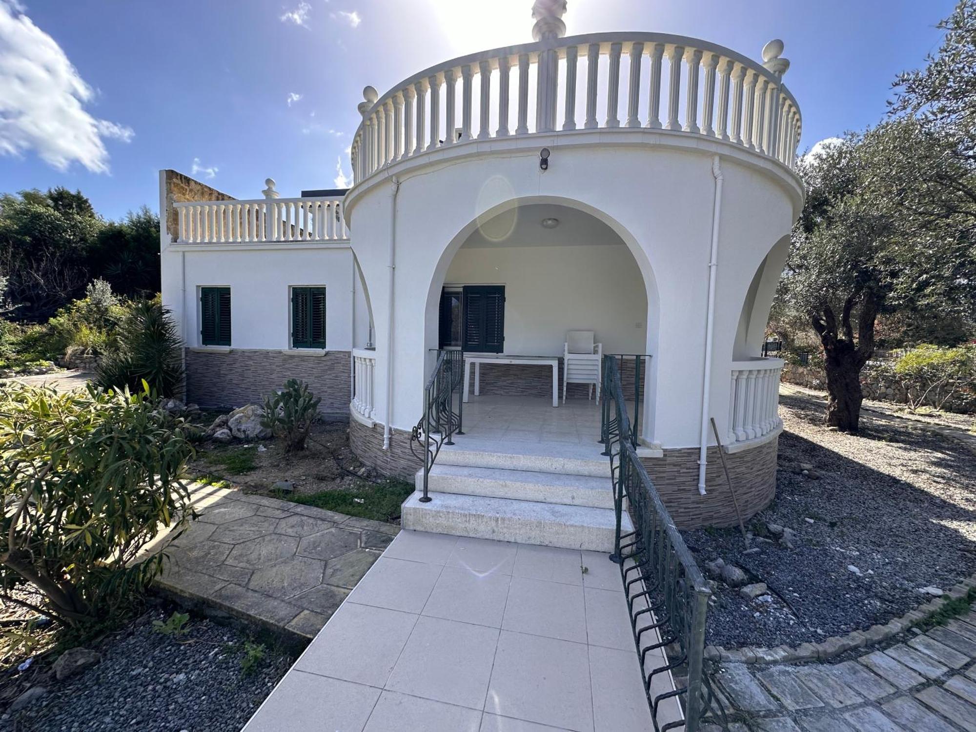 Kyrenia/alsancak 4-room With Private Pool *