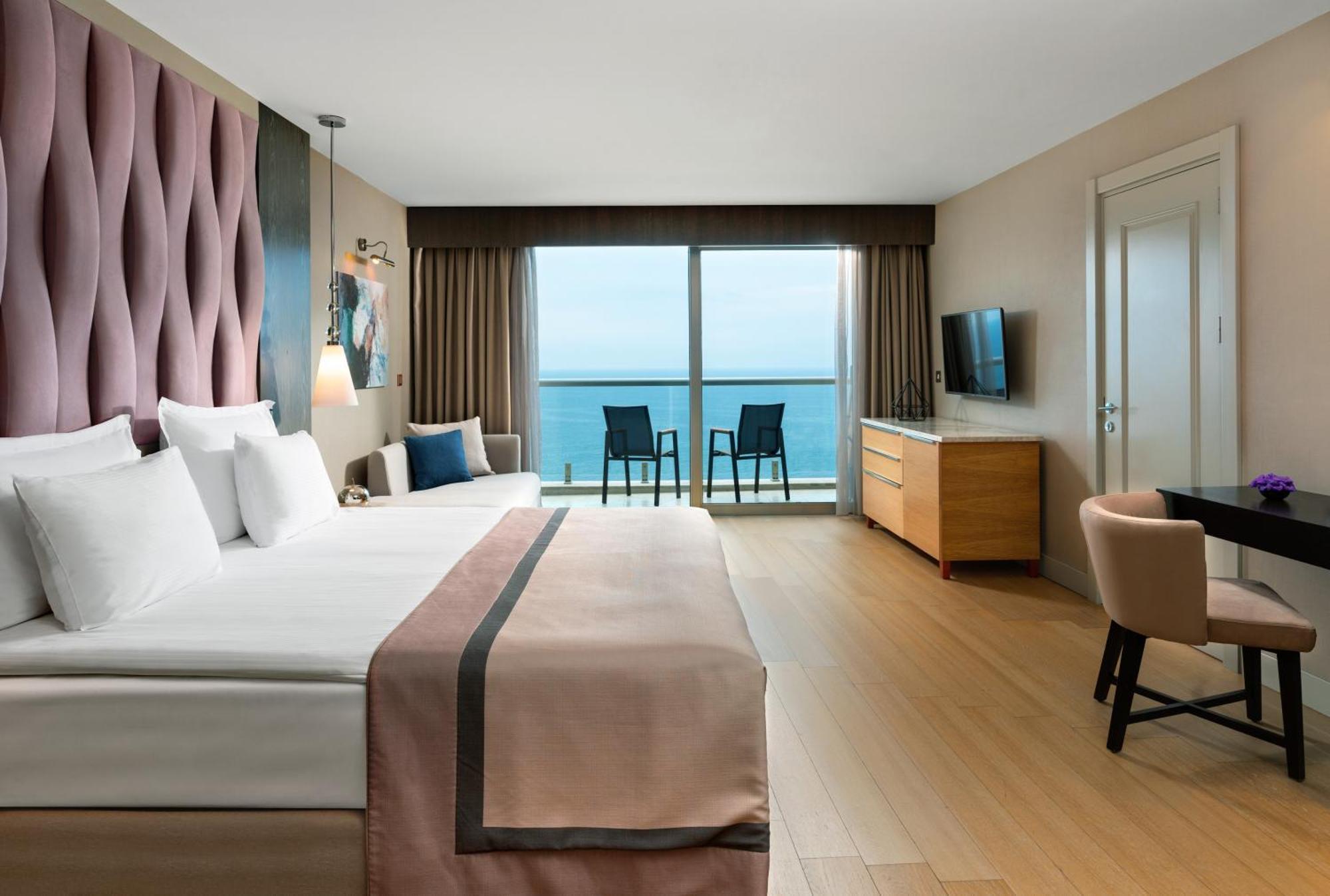 Elexus Hotel Resort & Spa & Casino Hotel