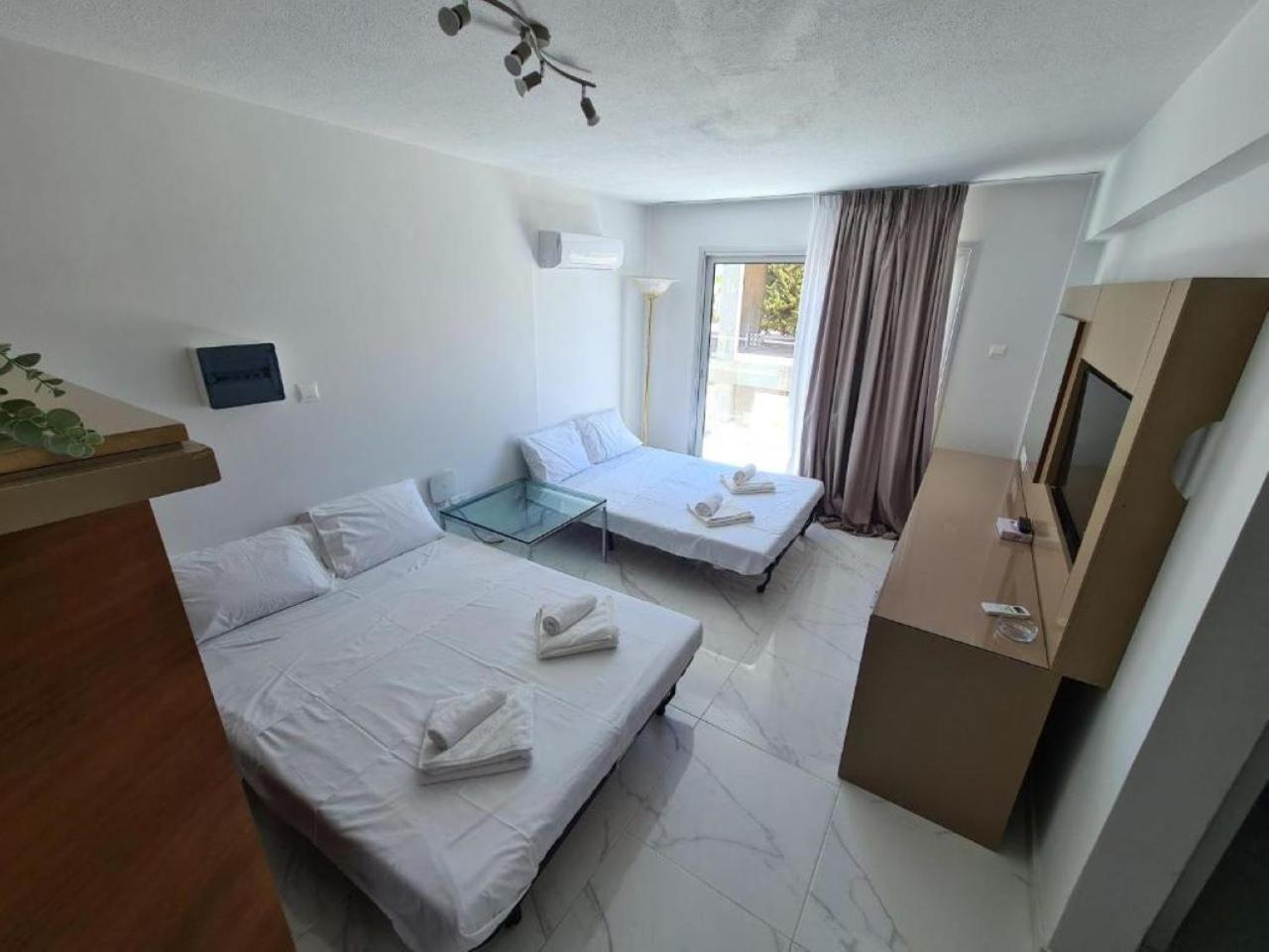 Fotoxenia Luxury Apts * Paralimni