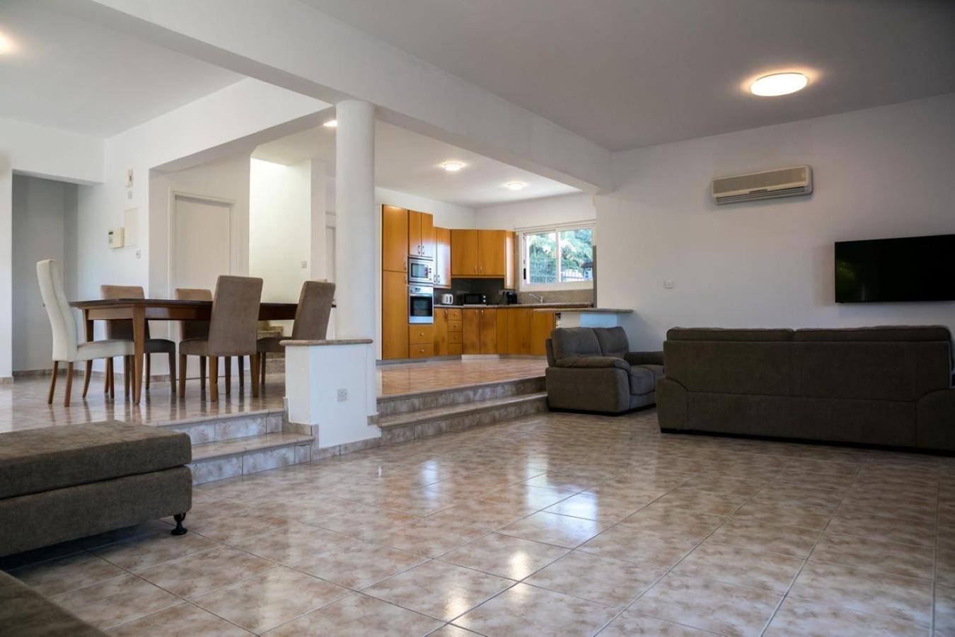 Theo Sunset Bay Hotel 4*