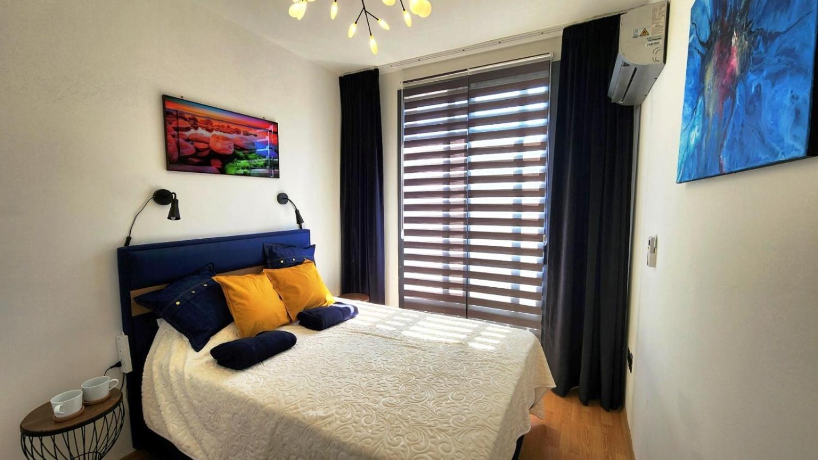 Apartment Esta Palm Living And Bedroom, 250 M From *