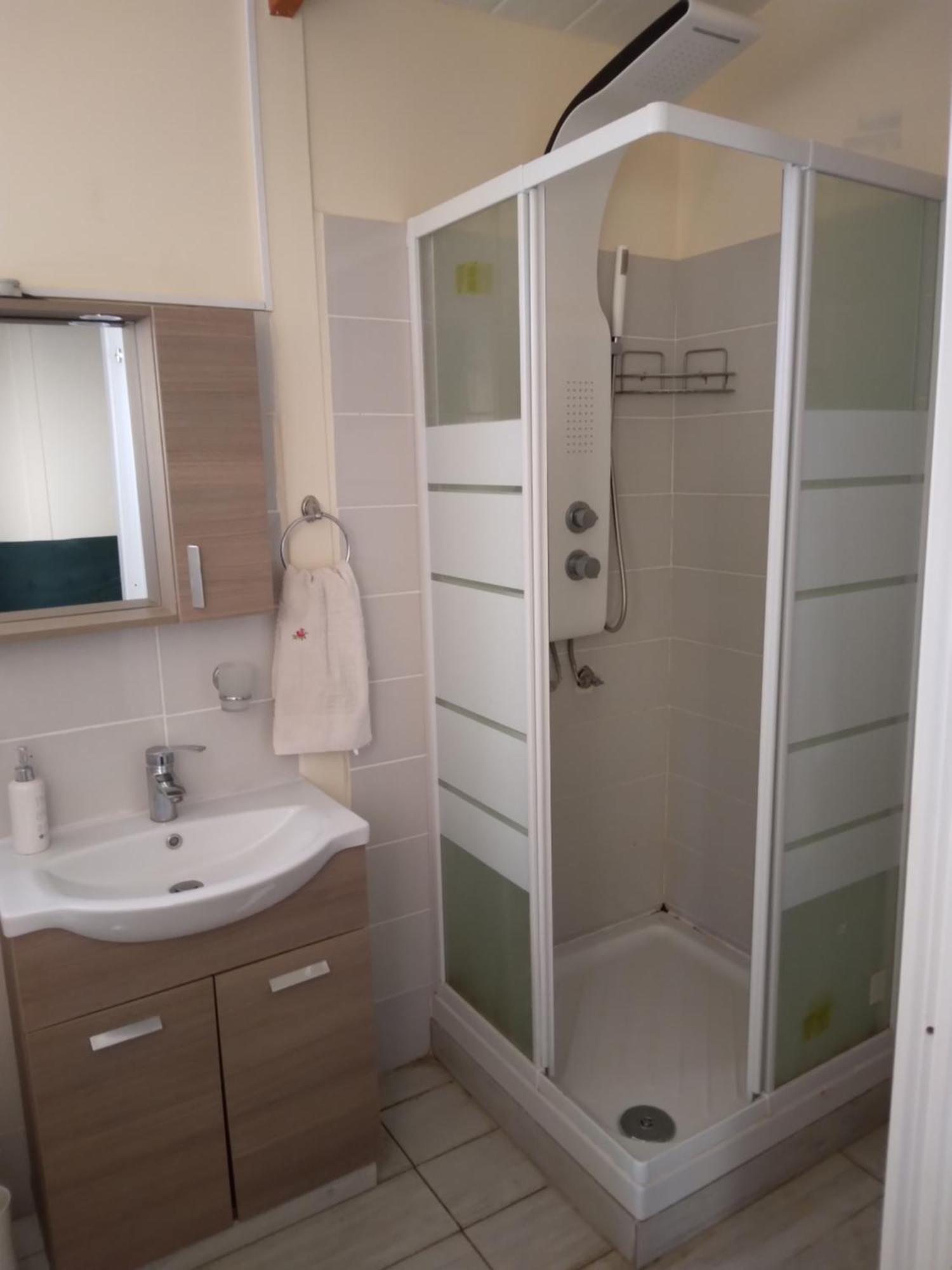 Vakantiehuis Mersinera Paradise Garden 2 *
