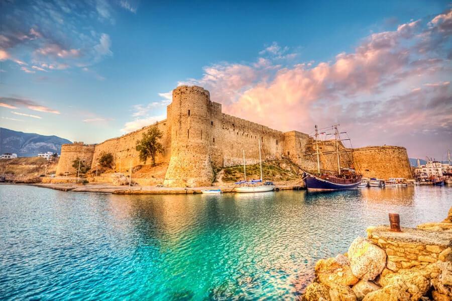 Anadol & Pool At Kyrenia Center 3* Girne