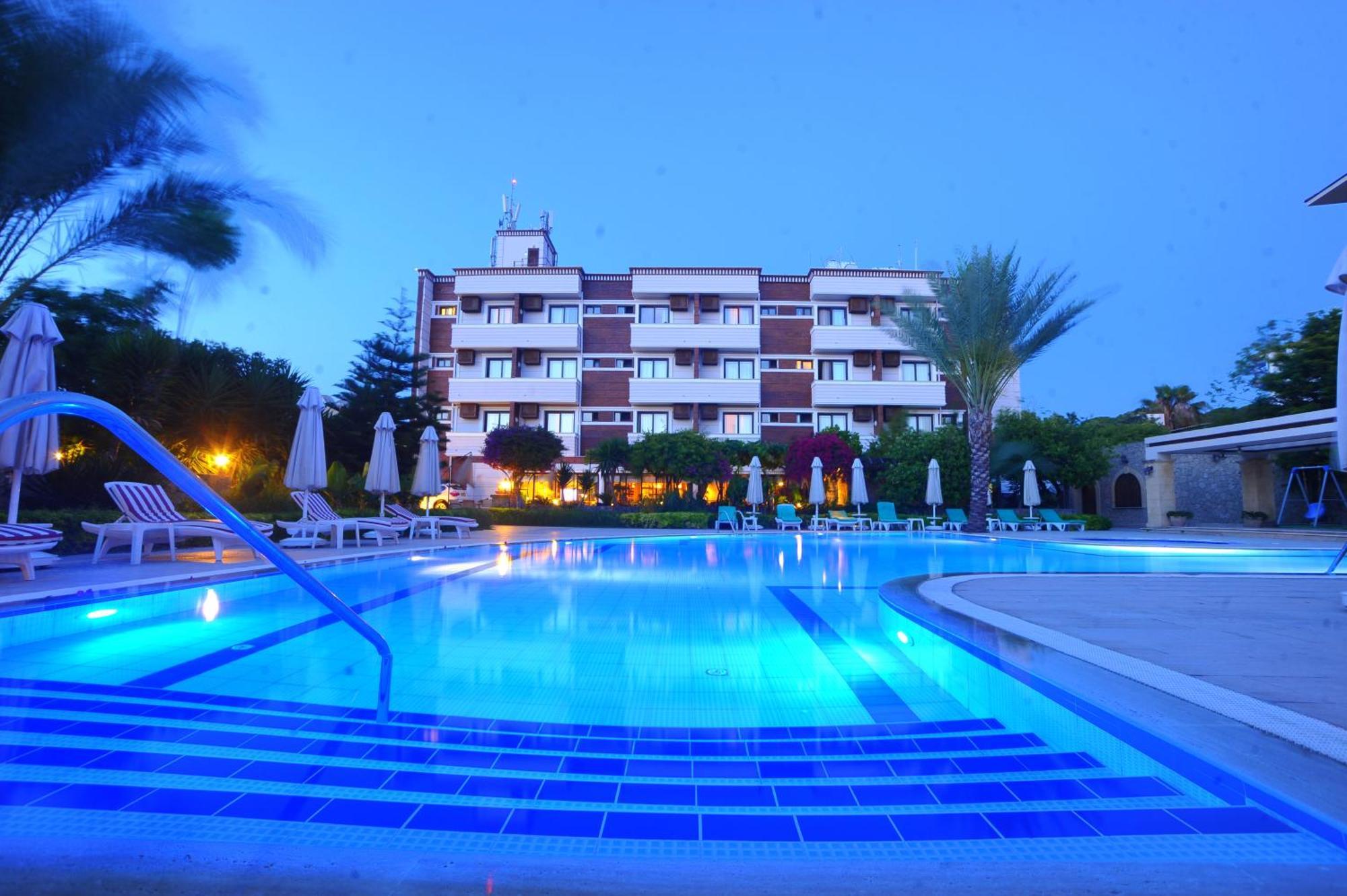 Hotel Anadol & Pool At Kyrenia Center Girne