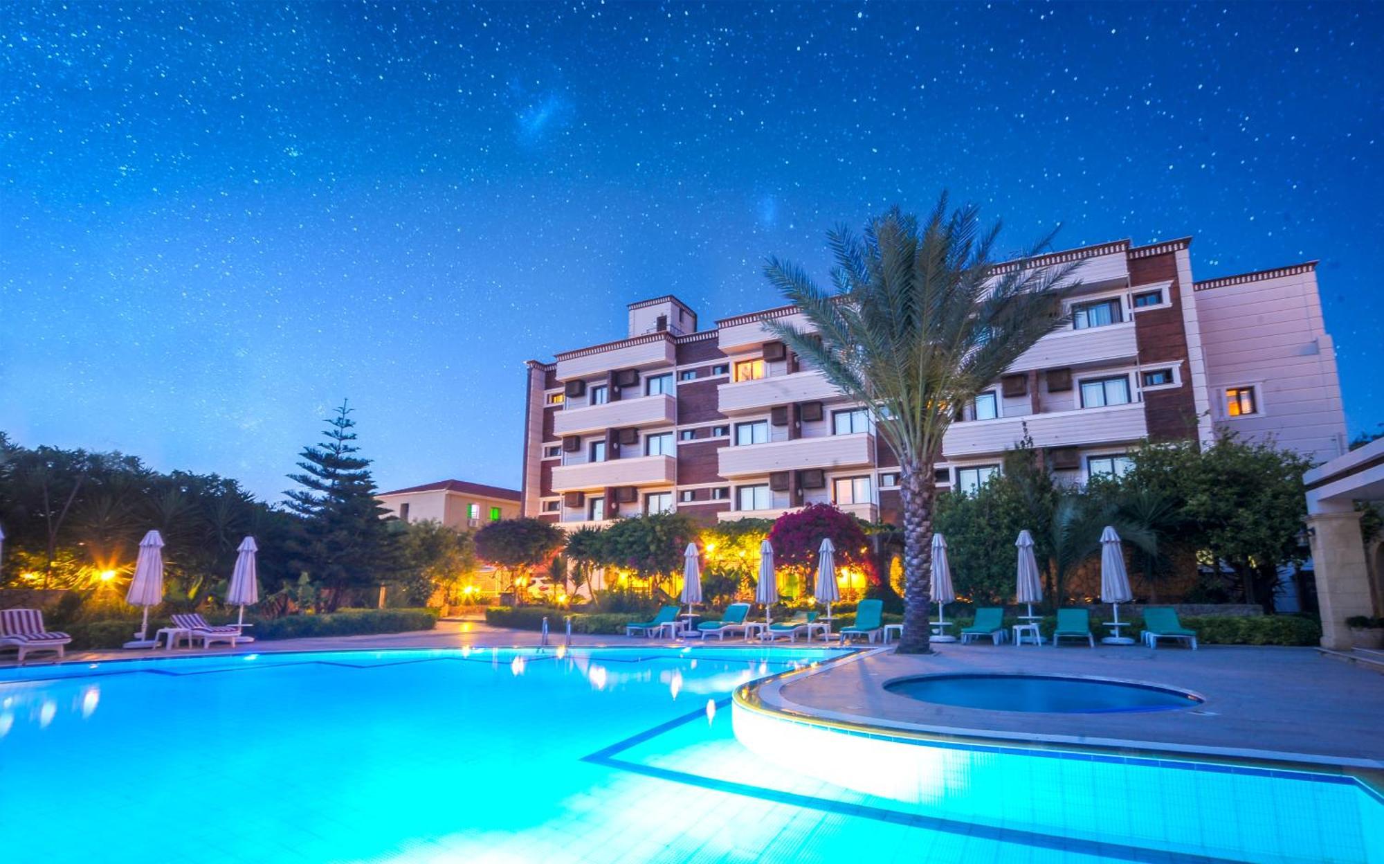 Hotel Anadol & Pool At Kyrenia Center 3*