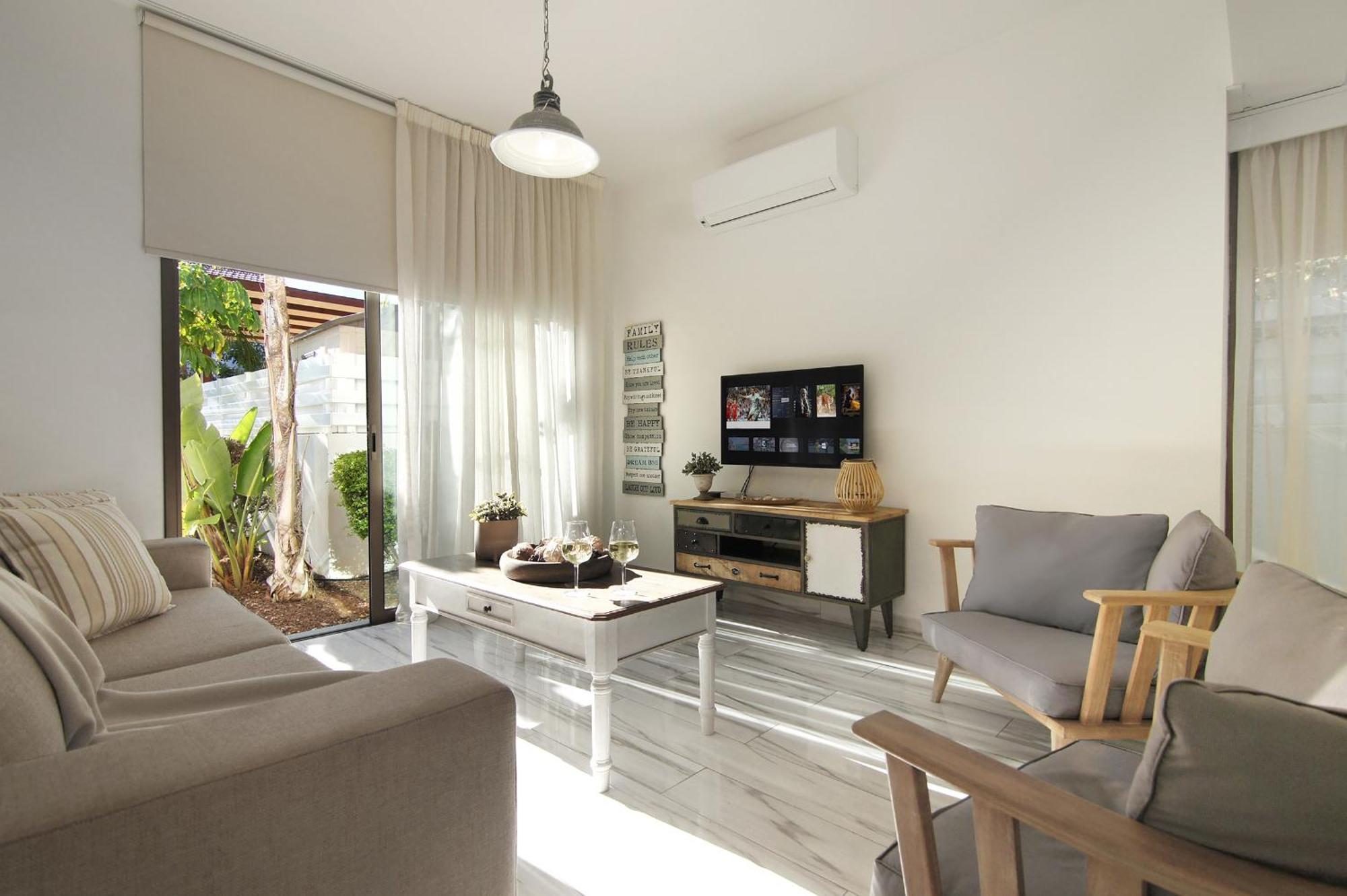 Maris Villa