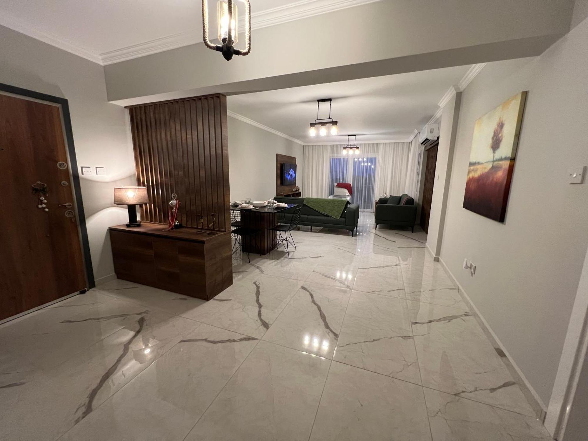 New Sea View Flat In Long Apartment *