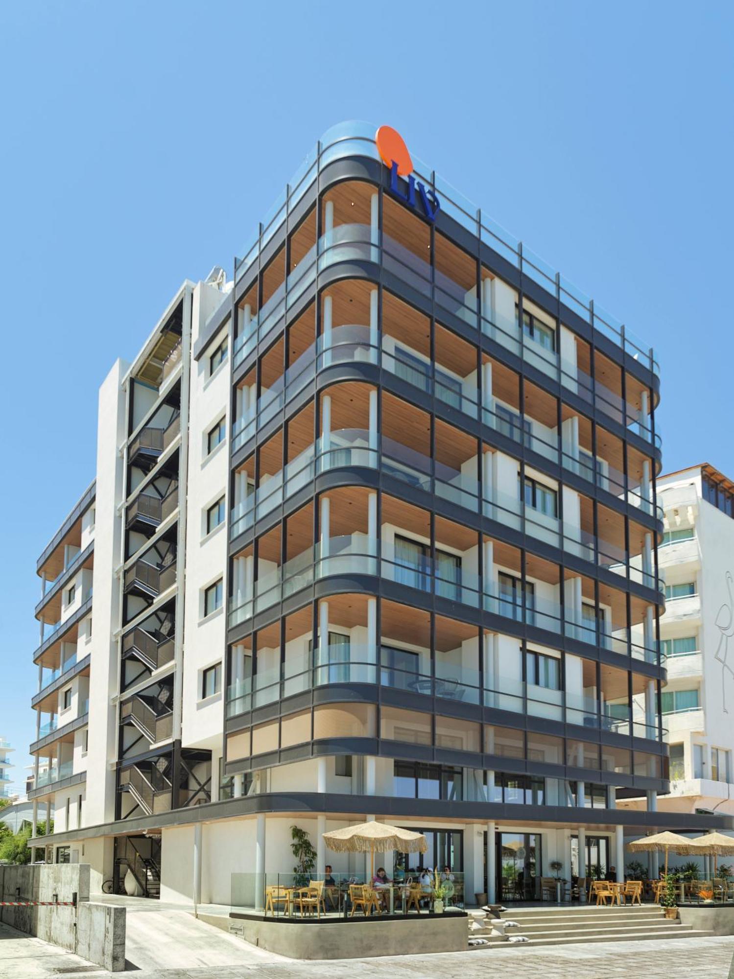Liv Mackenzie Adults Only Aparthotel Larnaca