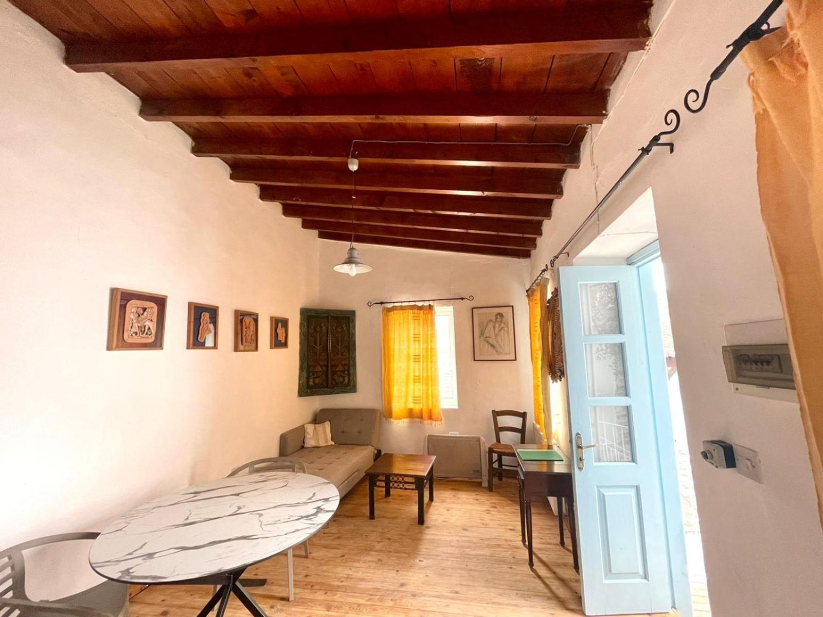 Landhuis Square - With Pool 3 Minutes Walk Kalavasos