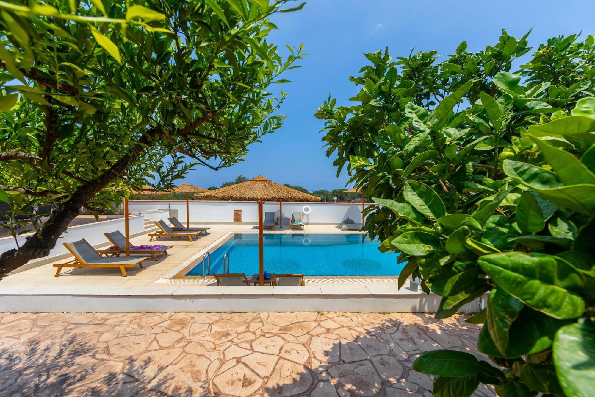 Villa Views Pram1 *