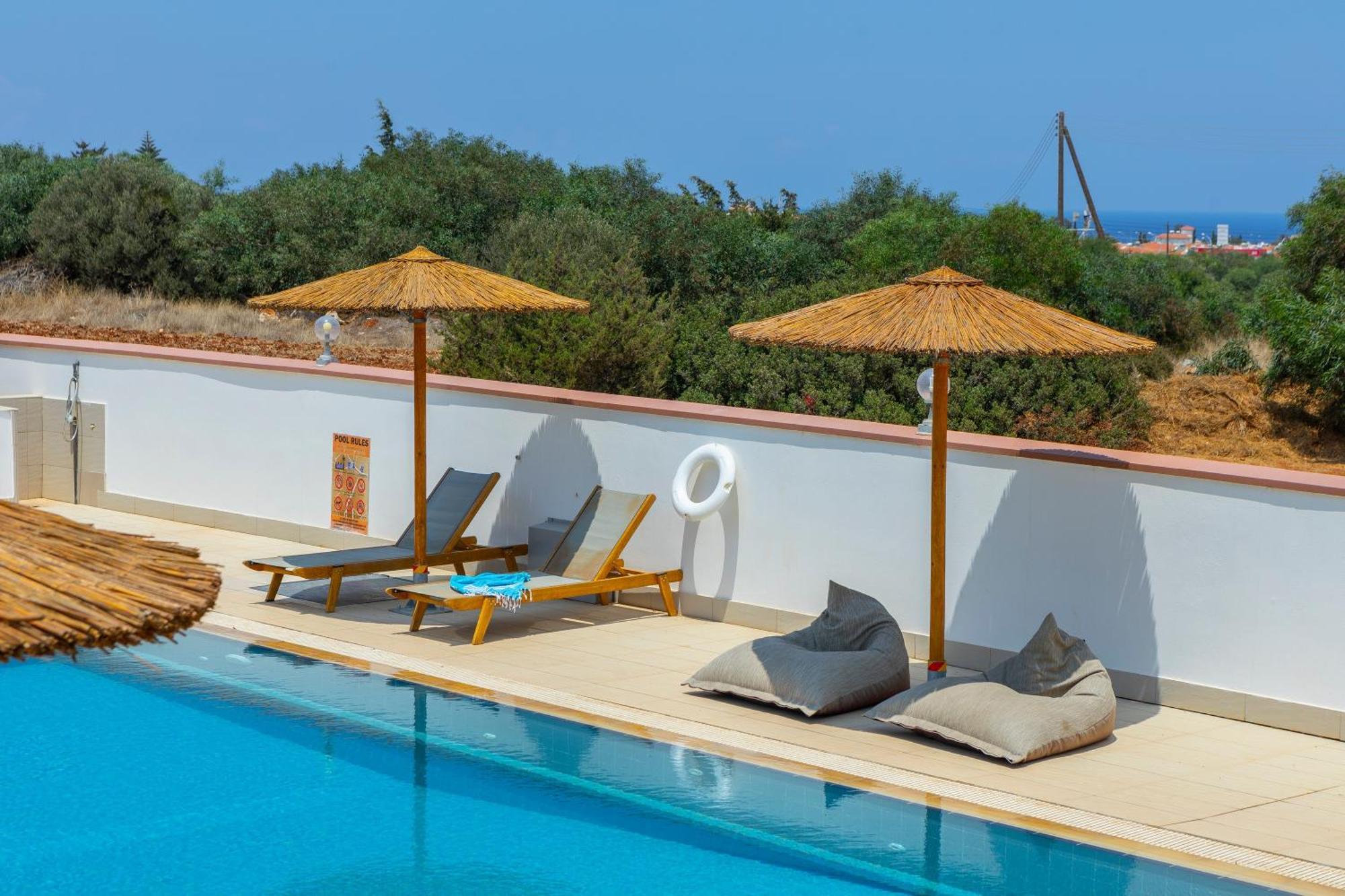 Villa Views Pram1