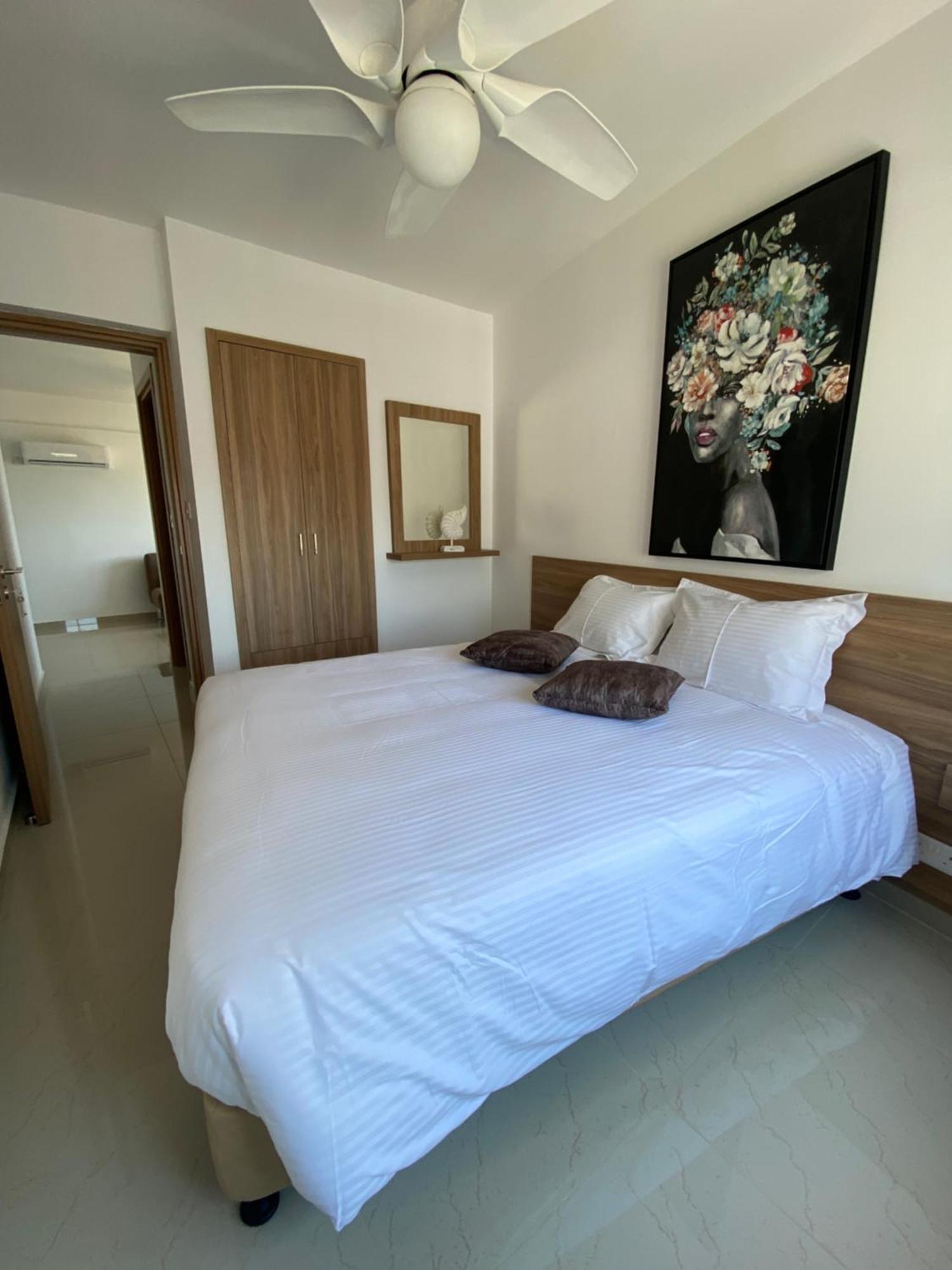 Bay Apartment *