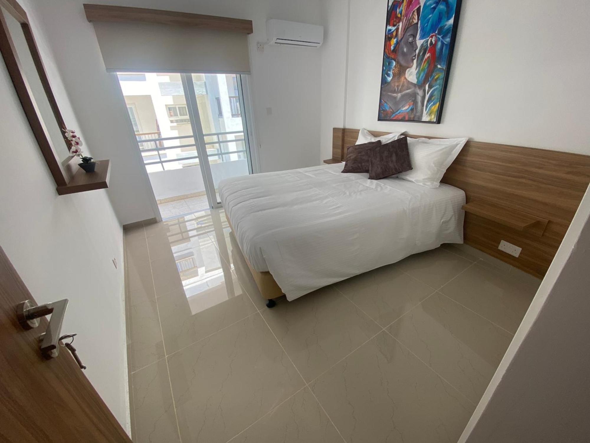 Apartment Bay