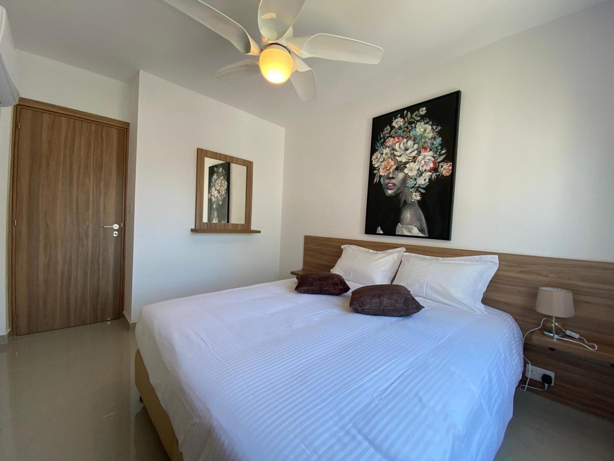 Bay Apartment Larnaca