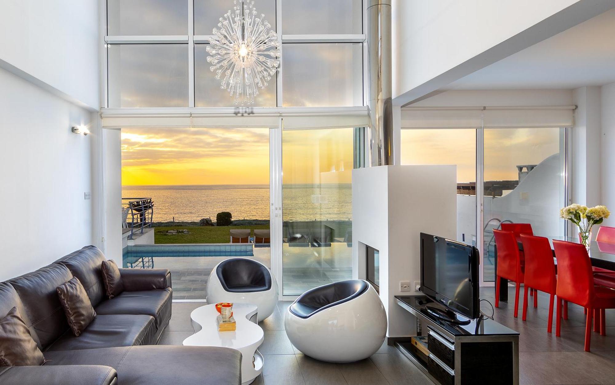 Blue Coral Villas: Exclusive Oceanfront Retreat Villa