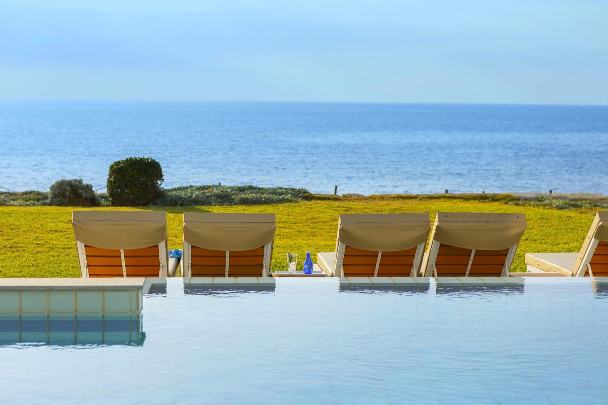 Villa Blue Coral Villas: Exclusive Oceanfront Retreat