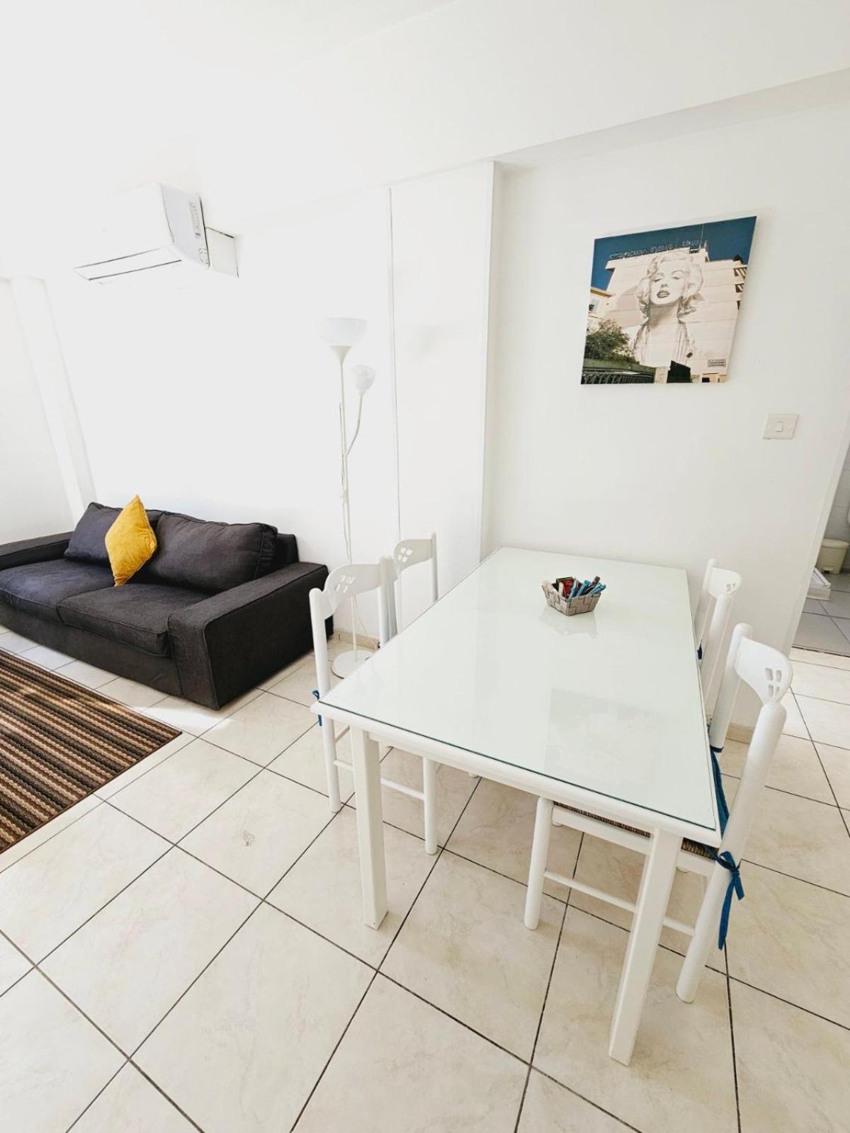Apartment Stephanie Larnaca