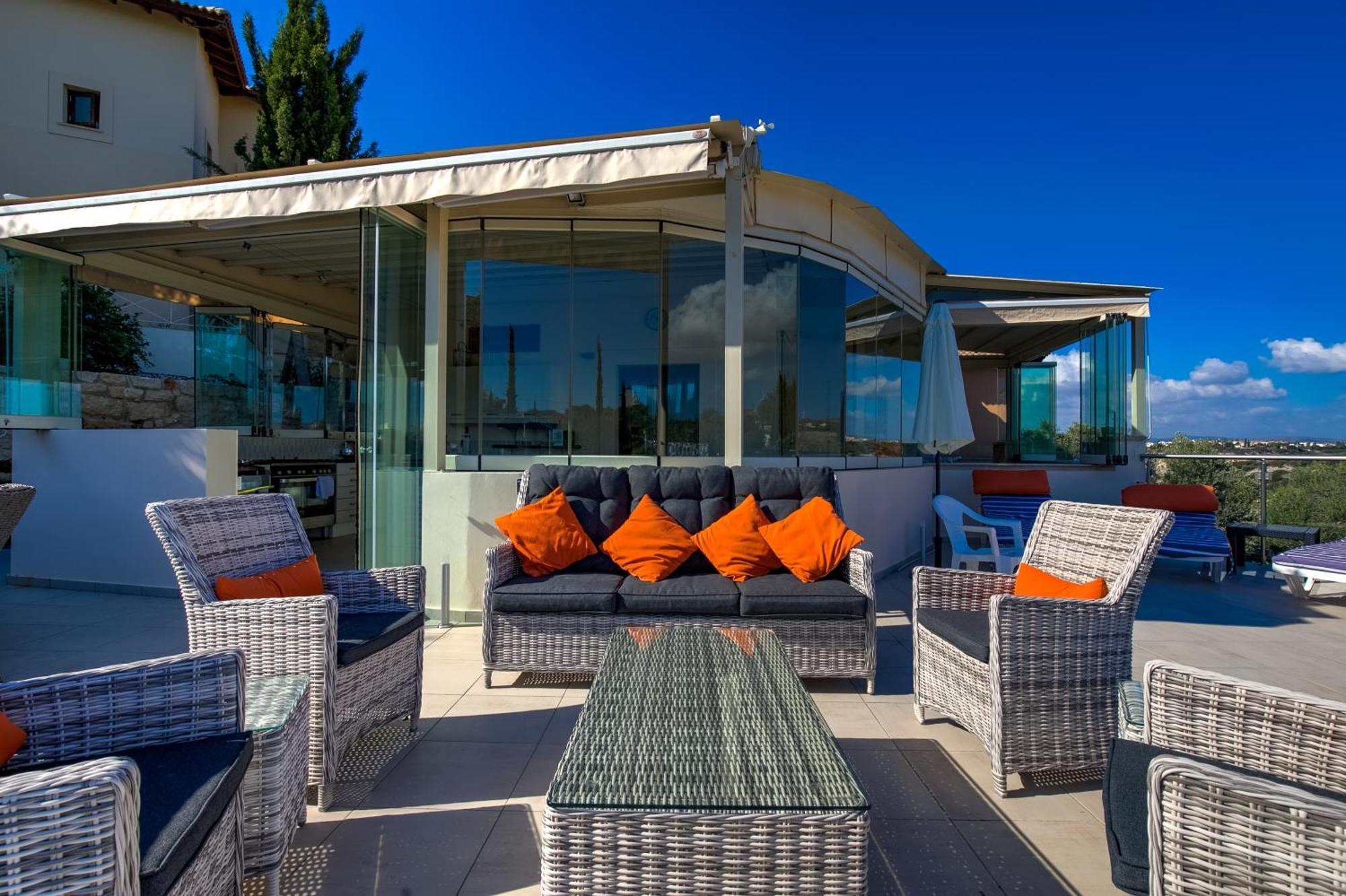 Villa 3 Bedroom Eleyjo With Stunning Private Pool, Aphrodite Hills *