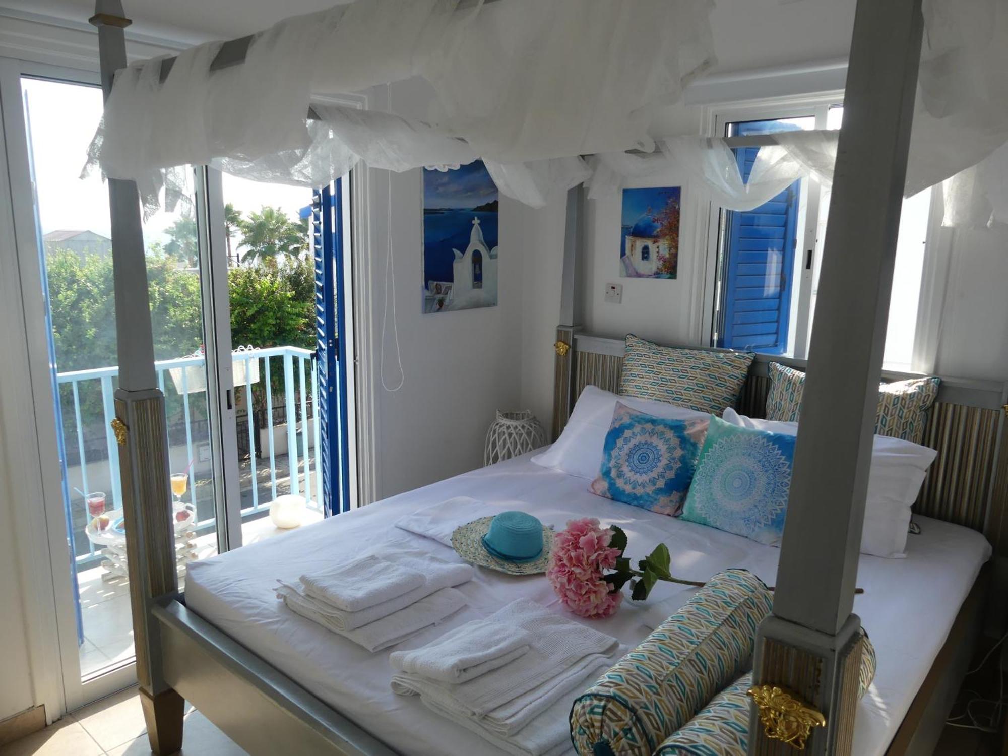 Pousada Greek Island Style 2 Bedroom With Pool Next To The Sea Lárnaca