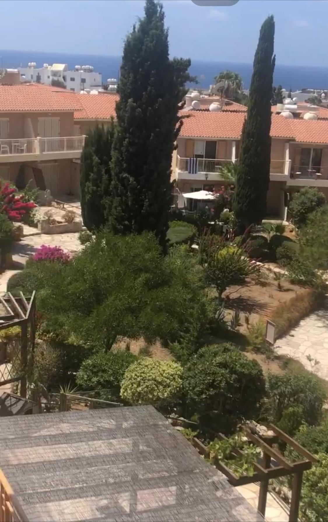 Newly Renovated- Regina Gardens 1, Venus 500 M, Sea&sunsets View, License Ooo7141 Paphos