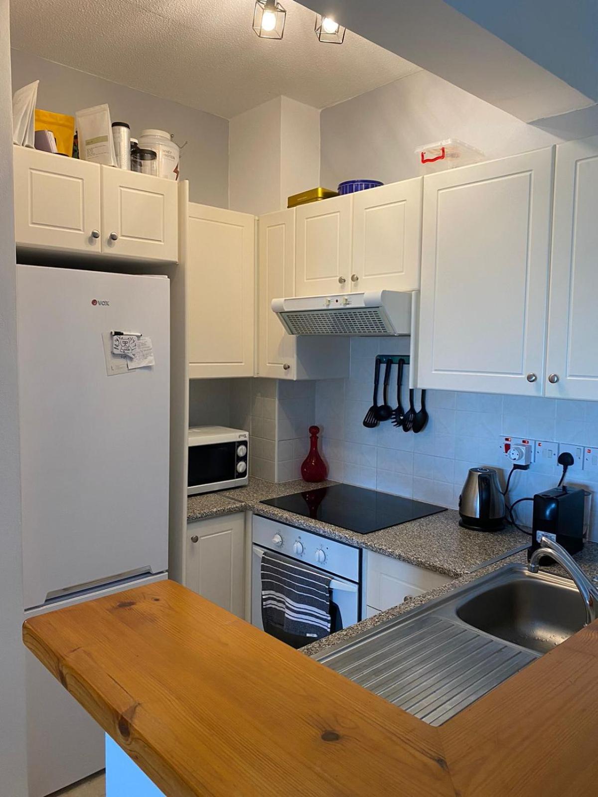 Newly Renovated- Regina Gardens 1, Venus 500 M, Sea&sunsets View, License Ooo7141 Apartment *