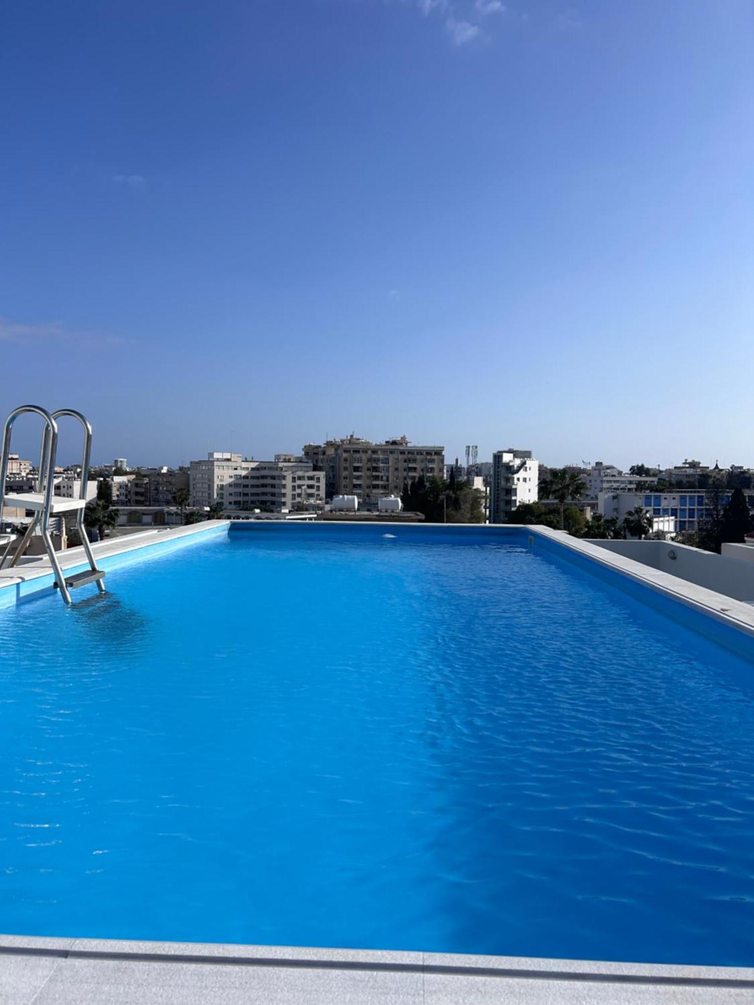 Alex Larnaca