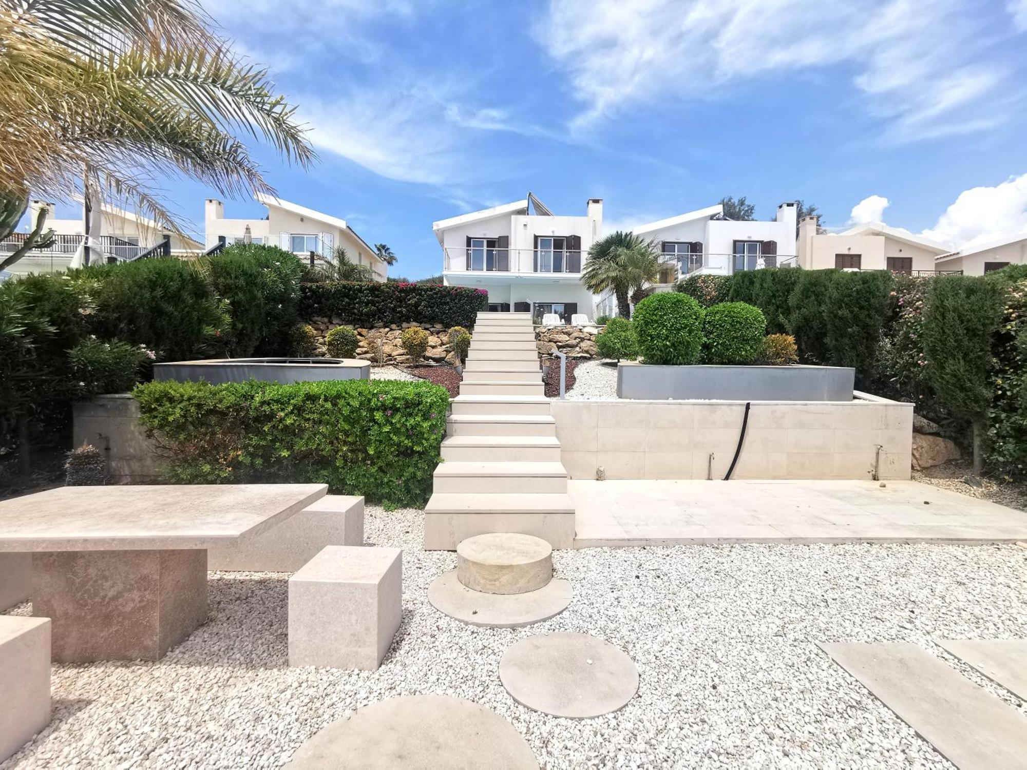 Villa Sunresidence *