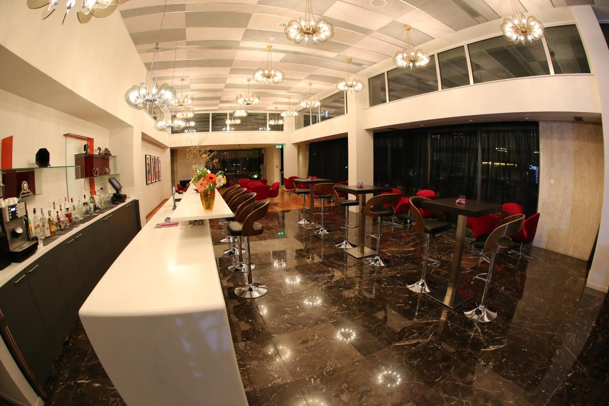 Altius Boutique Hotel 4*
