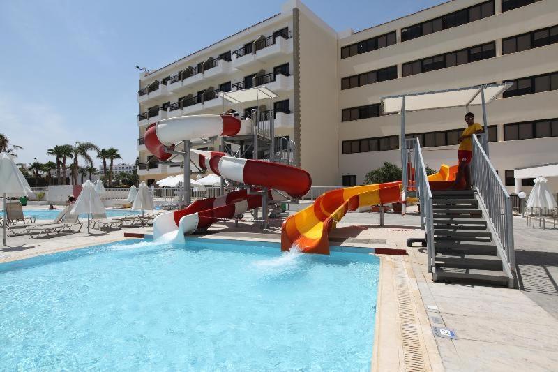 Anastasia Splash Residences 4*