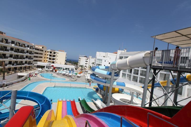 Anastasia Splash Residences Aparthotel