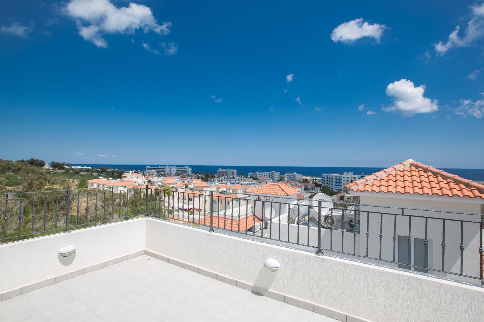 Villa Romeo & Juliet Protaras