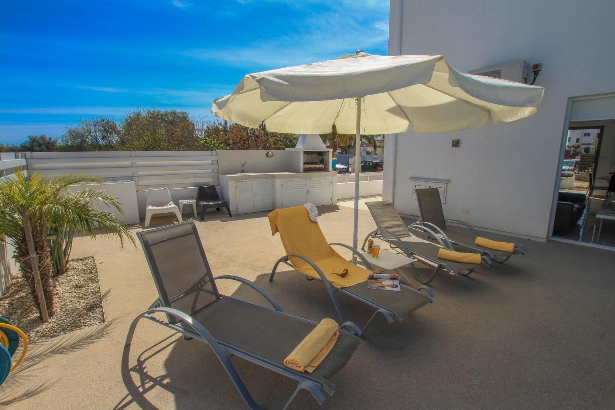 Aparthotel Flouressia Gardens Protaras