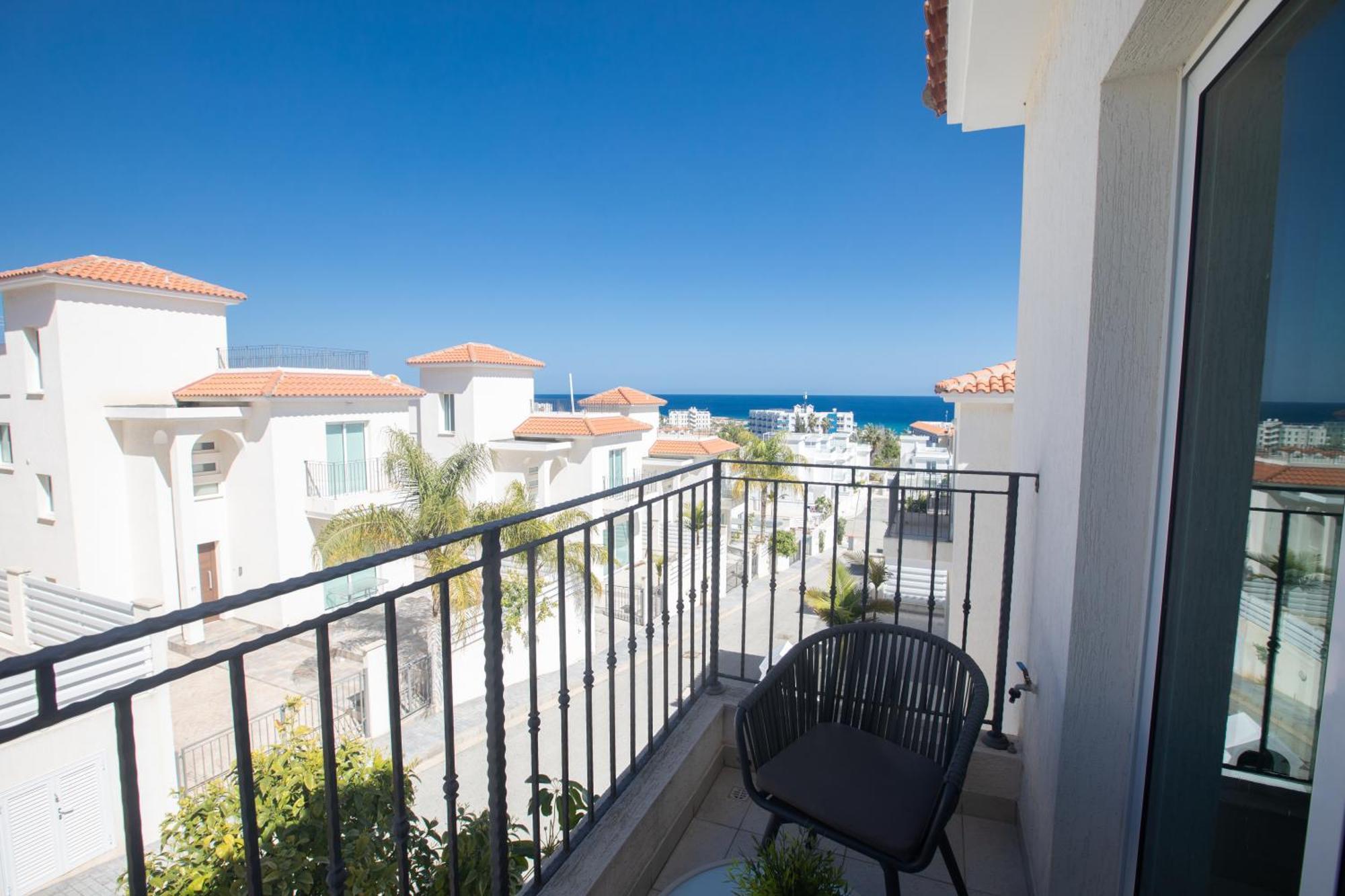 Romeo & Juliet Villa