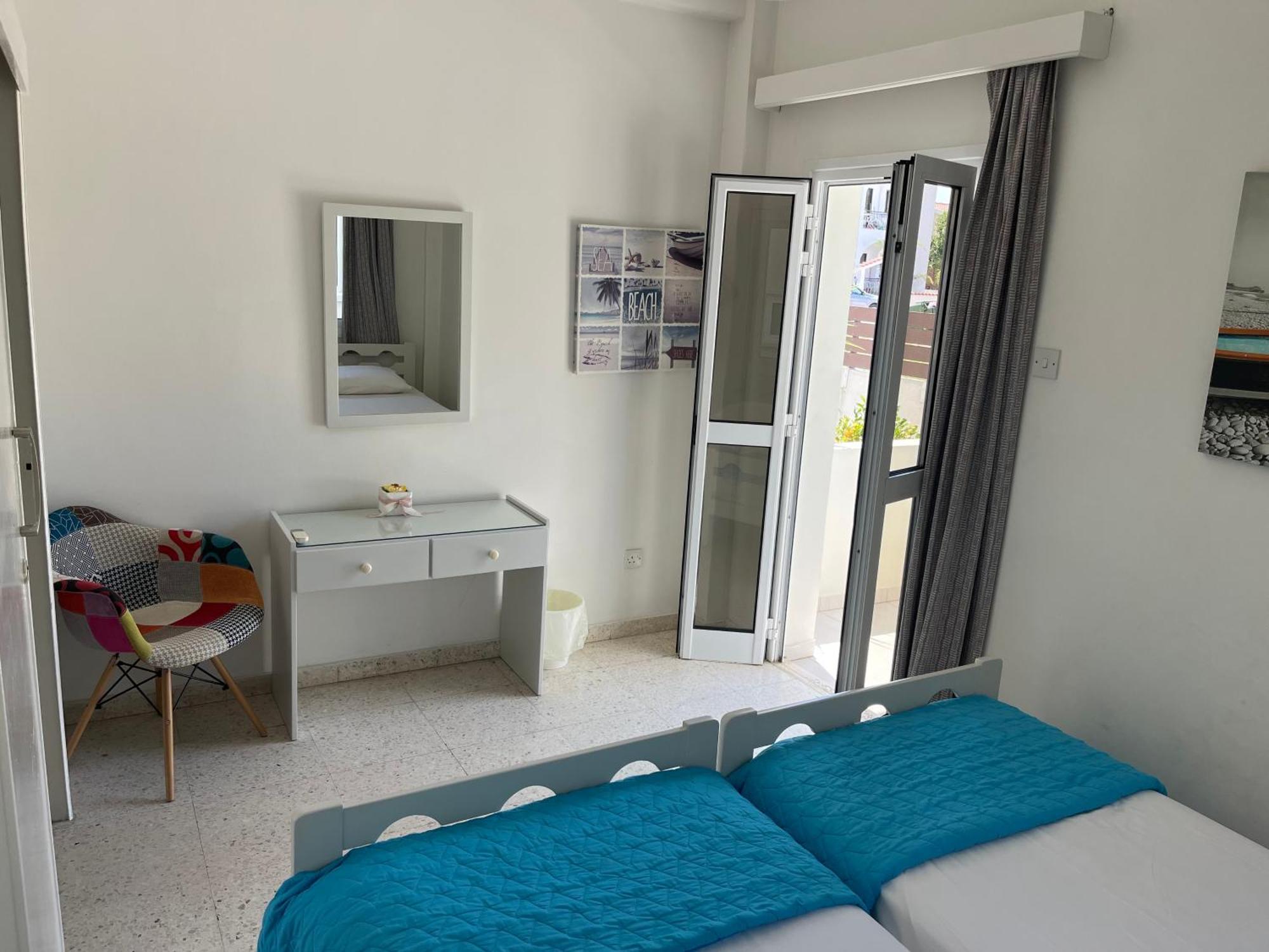Themis Appartement *
