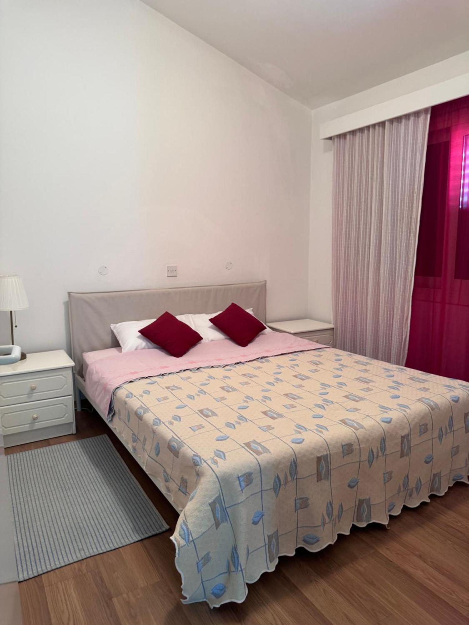Holiday home Searenity Seafront House - 50m From The Larnaca