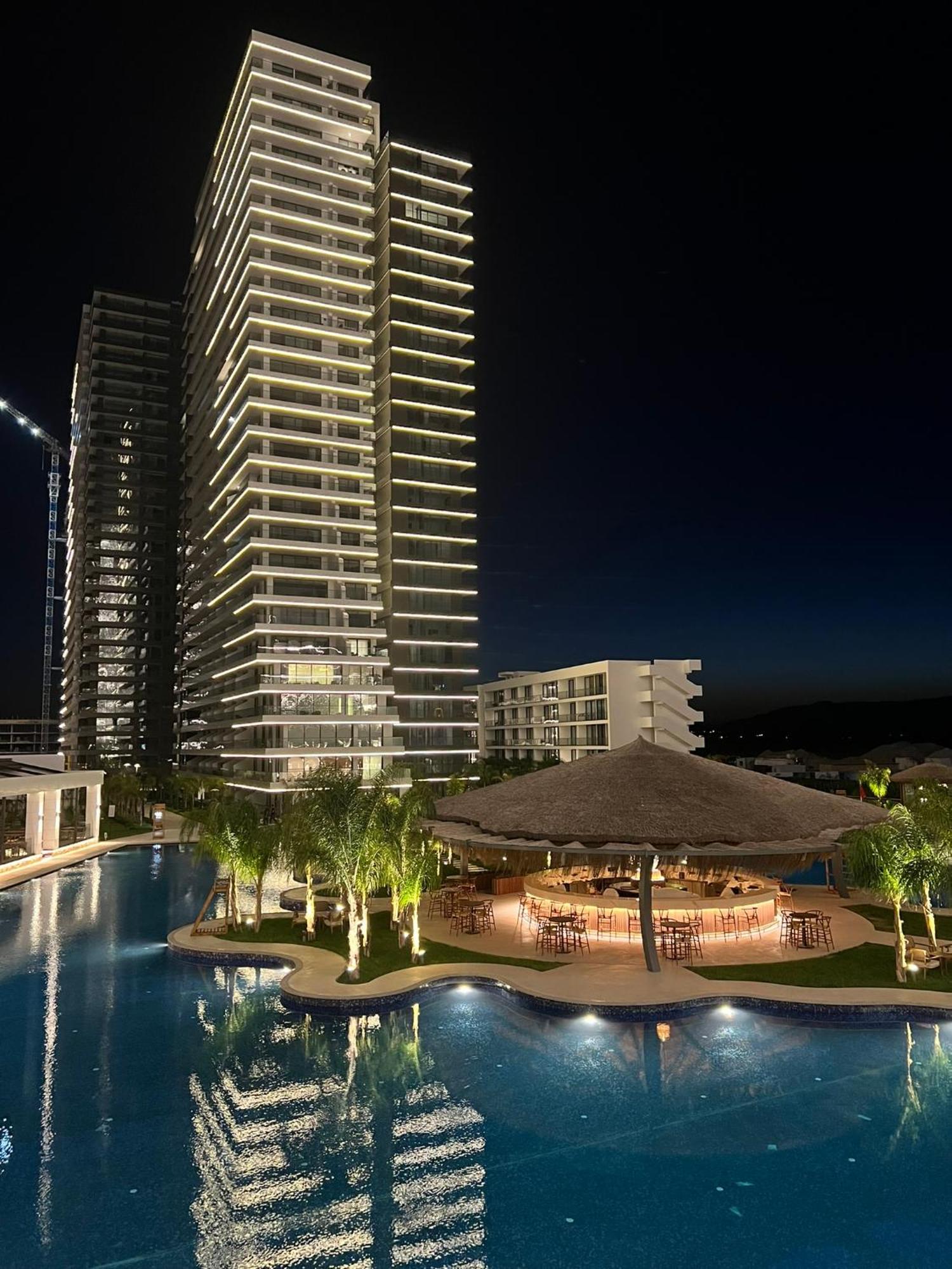 Grand Sapphire 1 Bedroom *